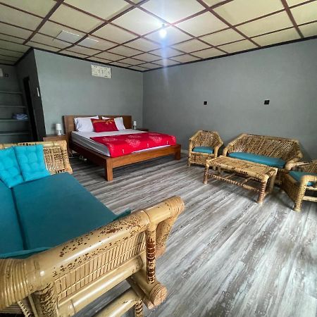 Supersuck Hotel Maluk Ngoại thất bức ảnh