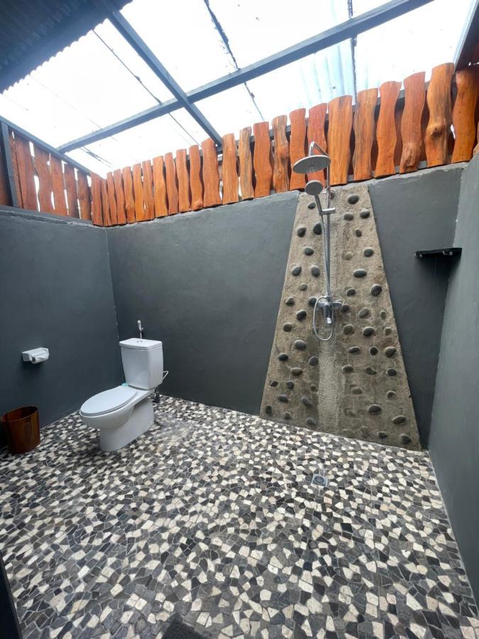 Supersuck Hotel Maluk Ngoại thất bức ảnh